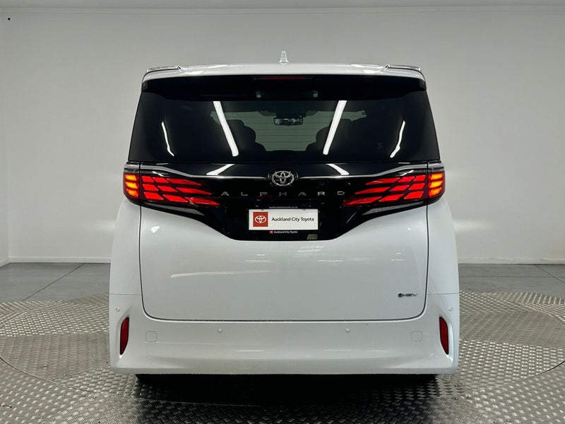2024 Toyota Alphard 2.5 Hybrid Z 7 Seater image 4