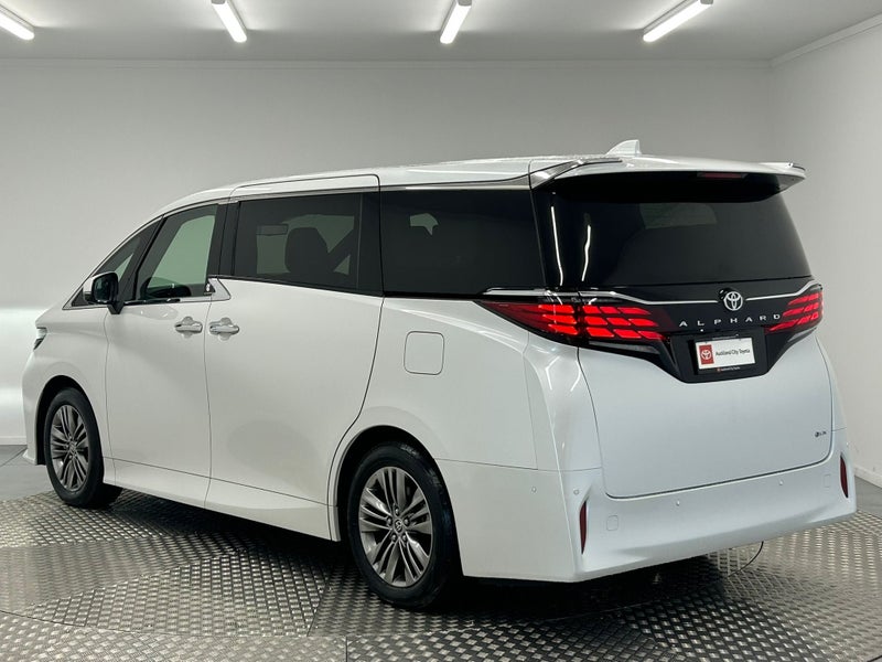 2024 Toyota Alphard 2.5 Hybrid Z 7 Seater image 5