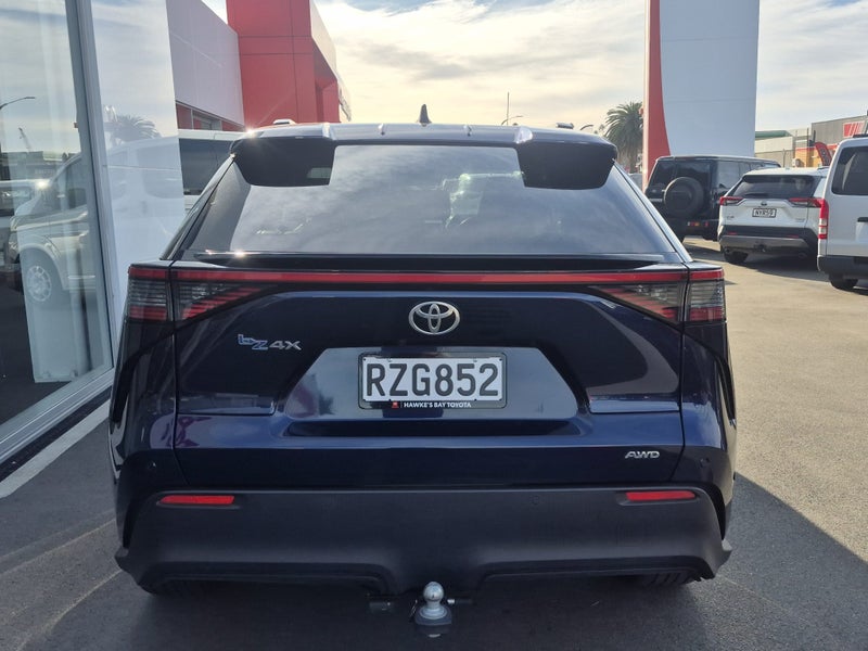 2024 Toyota bZ4X Motion AWD 71KWH AWD image 4