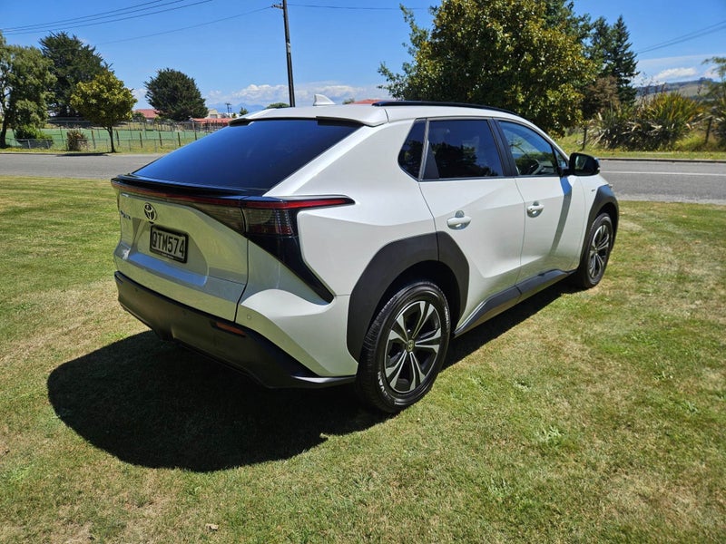 2024 Toyota bZ4X Pure BEV image 5