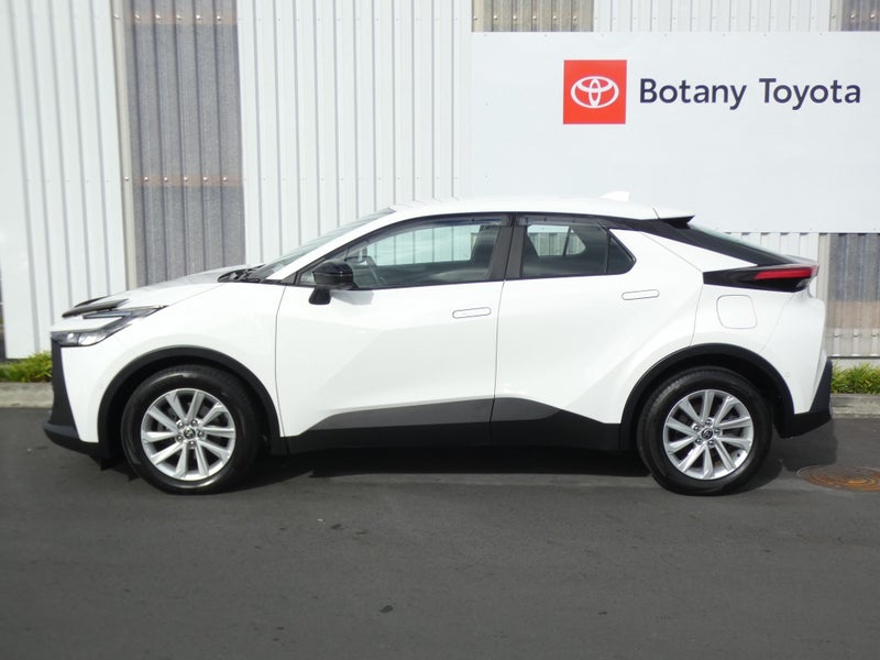 2024 Toyota C-HR 1.8P GX HEV CVT FWD SUV/5D/5S... image 4