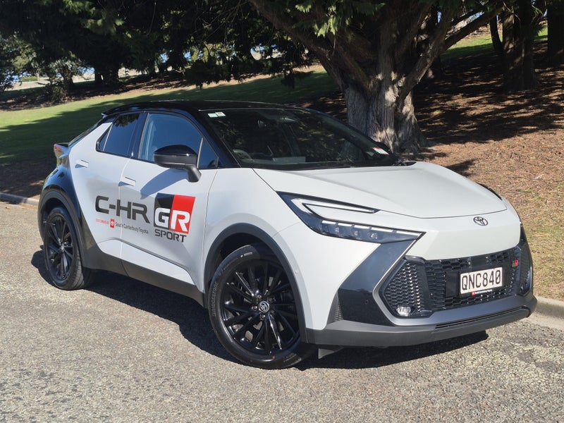 2024 Toyota C-HR GR Sport 2.0P HEV CVT AWD image 1
