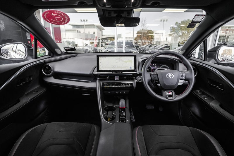 2024 Toyota C-HR Gr Sport 2.0Ph/4Wd image 2