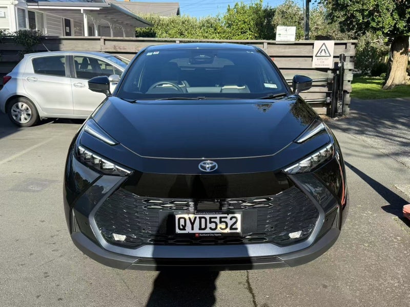 2024 Toyota C-HR Gxl 1.8 Hybrid image 3