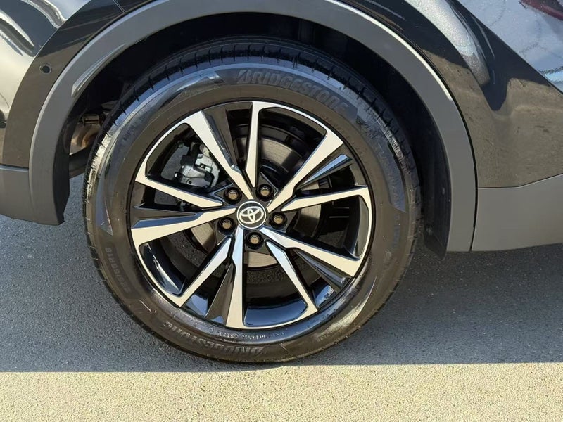 2024 Toyota C-HR Gxl 1.8 Hybrid image 5