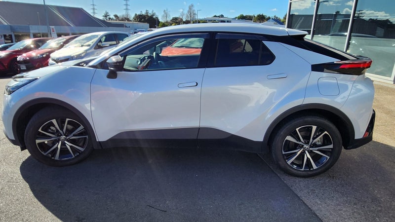 2024 Toyota C-HR GXL 1.8P HEV CVT FWD image 2