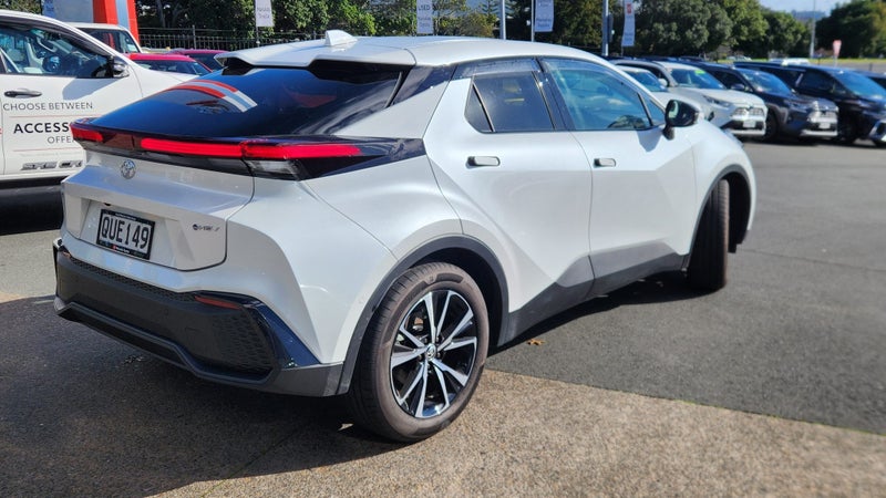 2024 Toyota C-HR GXL 1.8P HEV CVT FWD image 3