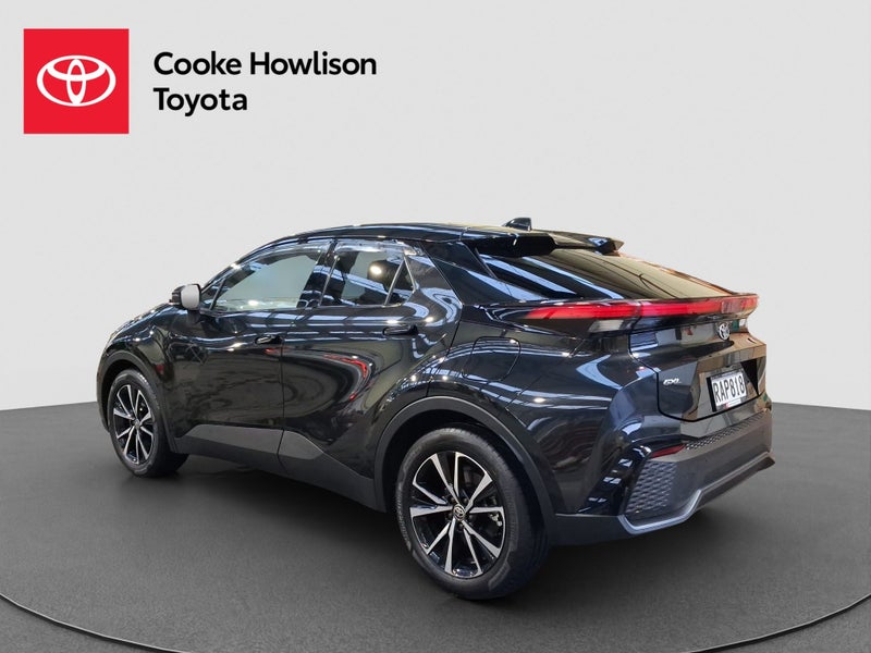 2024 Toyota C-HR GXL image 4