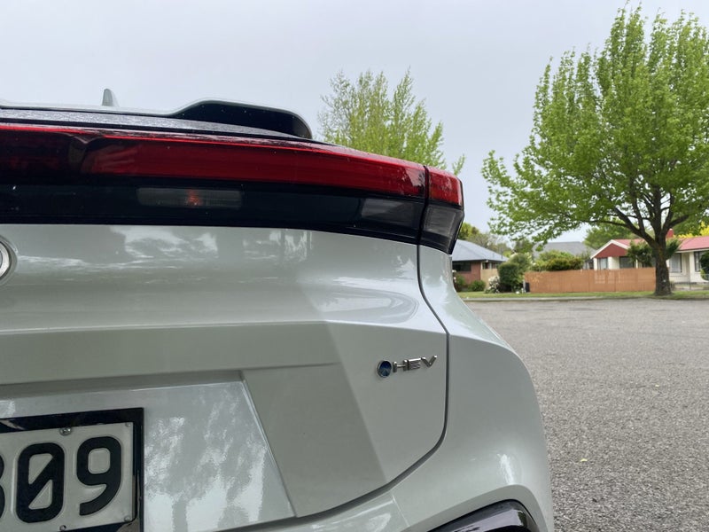 2024 Toyota C-HR Limited 1.8P HEV CVT FWD image 5