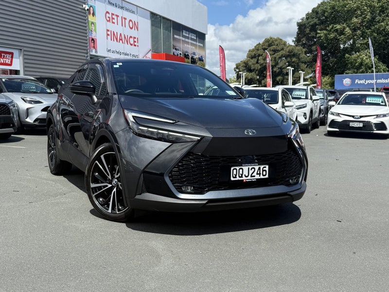 2024 Toyota C-HR Limited 1.8P HEV CVT FWD image 5