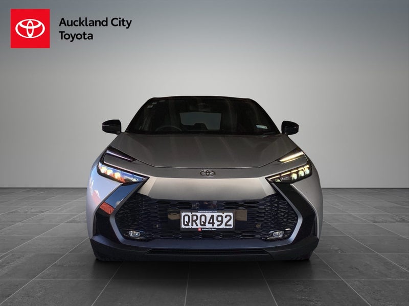 2024 Toyota C-HR Limited 1.8P HEV CVT FWD SUV/5... image 2