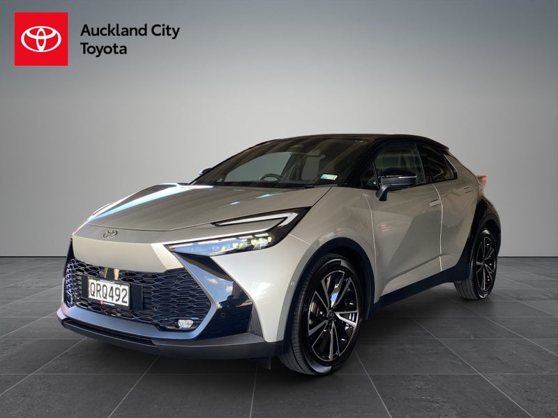 2024 Toyota C-HR Limited 1.8P HEV CVT FWD SUV/5... image 3