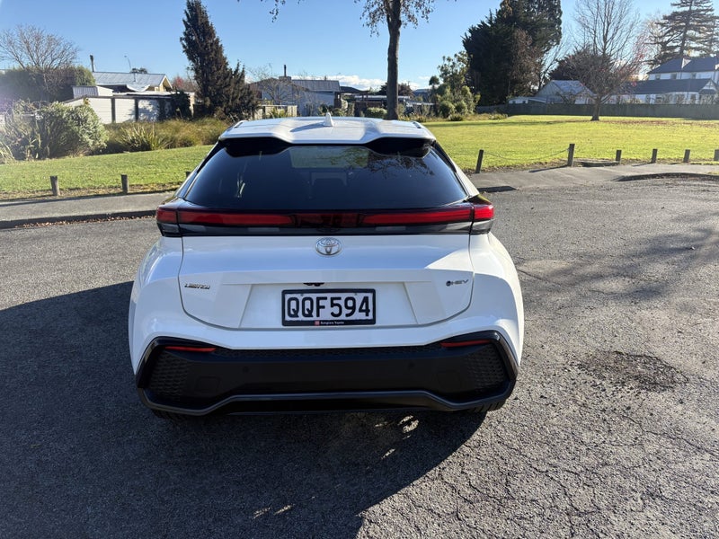 2024 Toyota C-HR Limited 1.8P HEV CVT FWD SUV/5... image 4