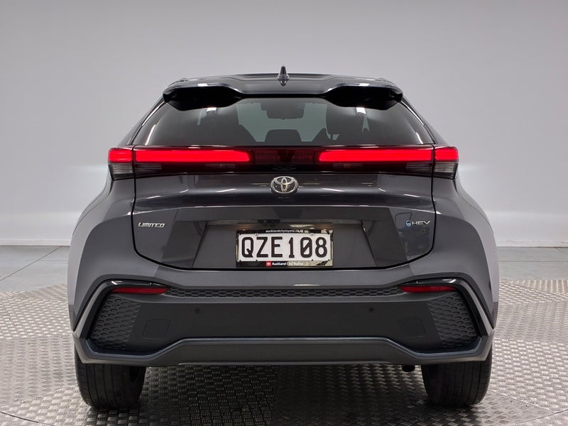 2024 Toyota C-HR Limited 1.8P Hybrid image 4