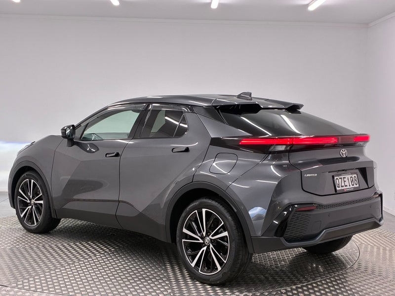 2024 Toyota C-HR Limited 1.8P Hybrid image 5
