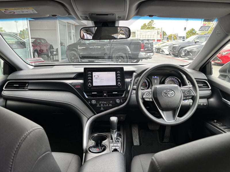 2024 Toyota Camry GX 2.5 HYBRID SPACIOUS SEDAN image 2