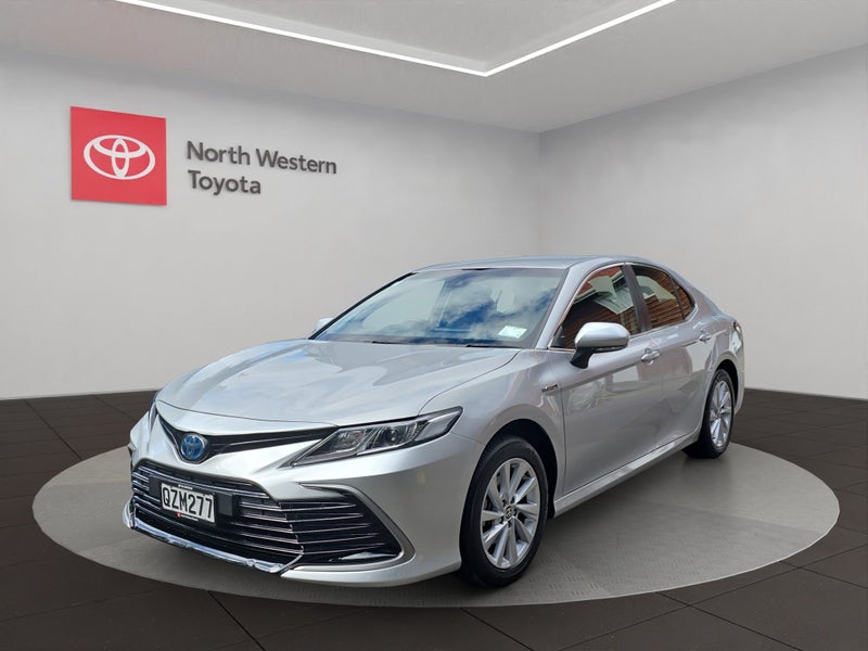 2024 Toyota Camry GX 2.5L Hybrid 2WD Sedan image 3