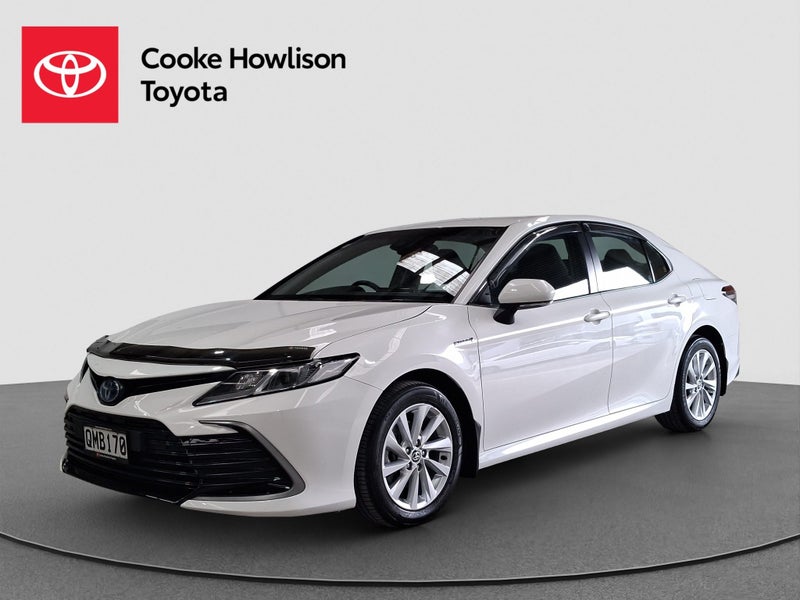2024 Toyota Camry GX 2.5L Hybrid image 3