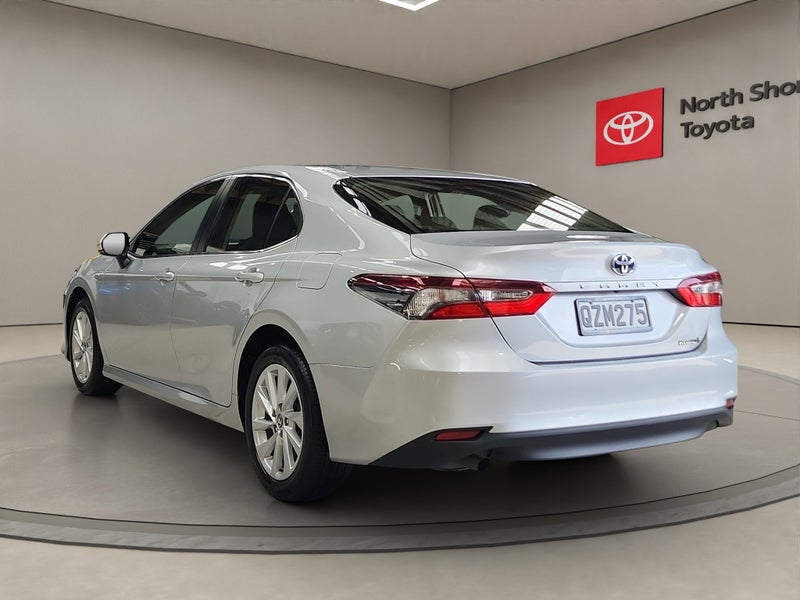 2024 Toyota Camry GX 2.5L Hybrid FWD Sedan image 5