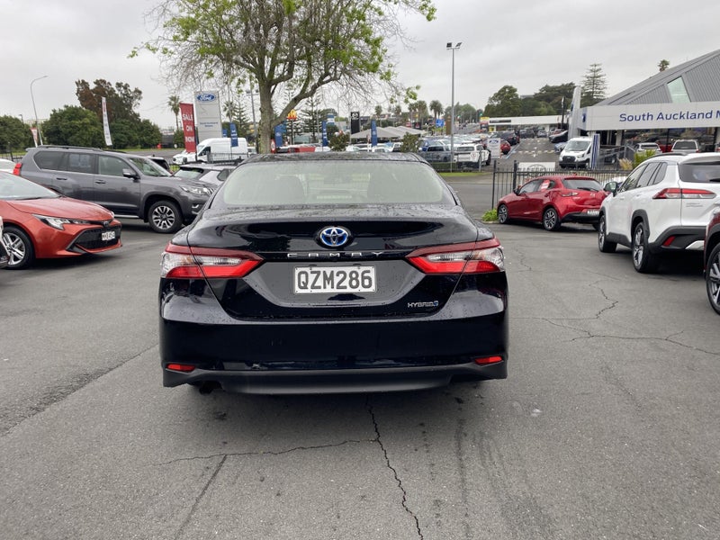 2024 Toyota Camry GX 2.5P HEV image 3