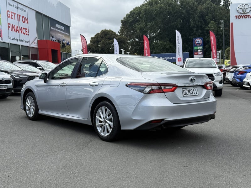 2024 Toyota Camry GX 2.5P HEV ECVT FWD image 4