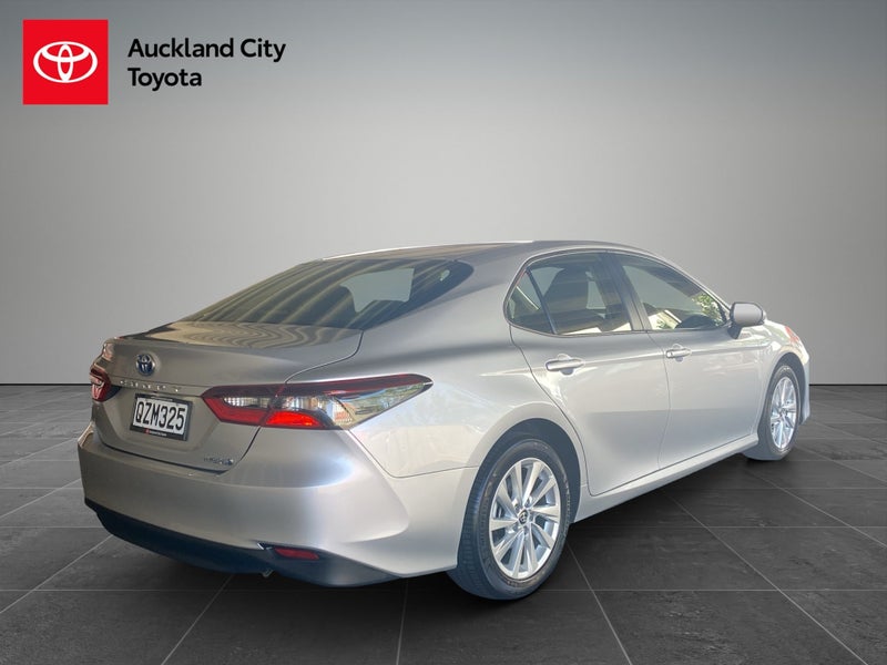 2024 Toyota Camry GX 2.5P HEV ECVT FWD SD/4D/5S image 3