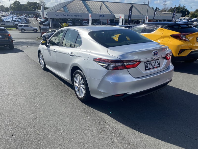 2024 Toyota Camry GX 2.5P HEV ECVT FWD SD/4D/5S... image 4