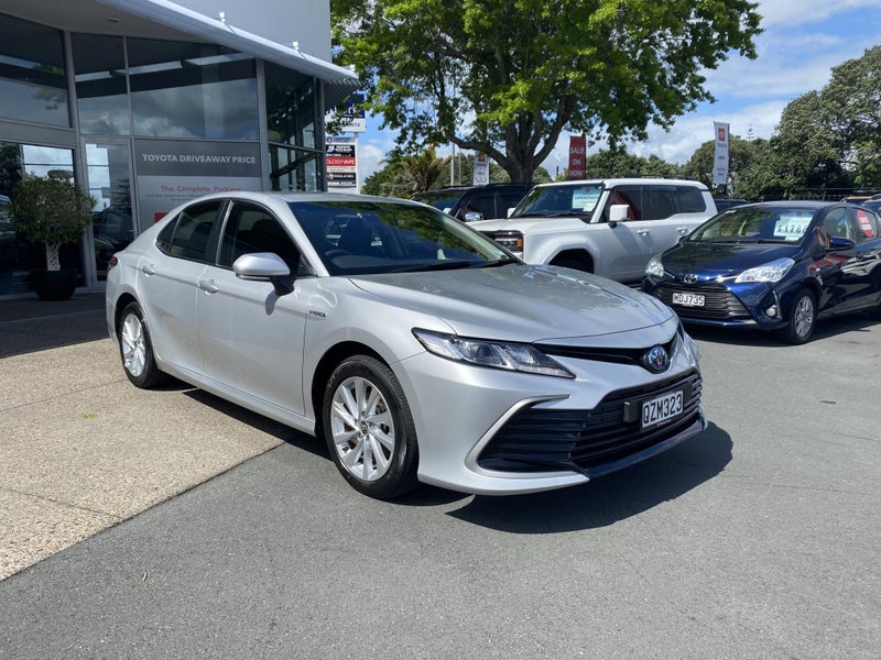 2024 Toyota Camry GX 2.5P Hybrid image 1