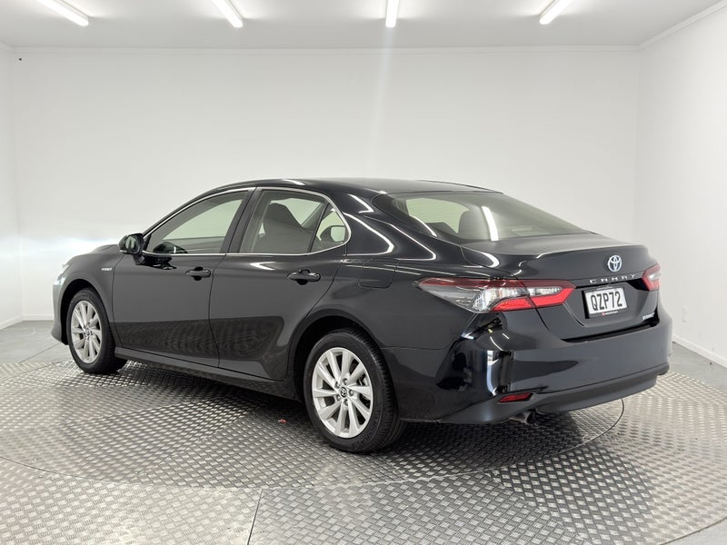 2024 Toyota Camry GX 2.5P Hybrid image 5