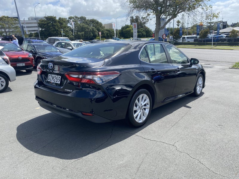 2024 Toyota Camry GX 2.5P Hybrid image 2