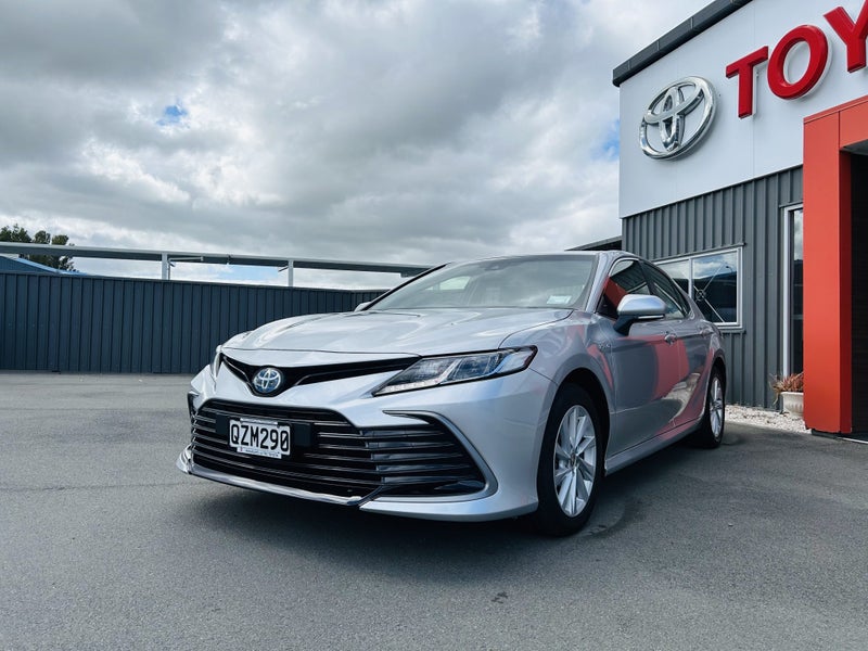 2024 Toyota Camry GX 2.5P Hybrid FWD Automatic... image 5