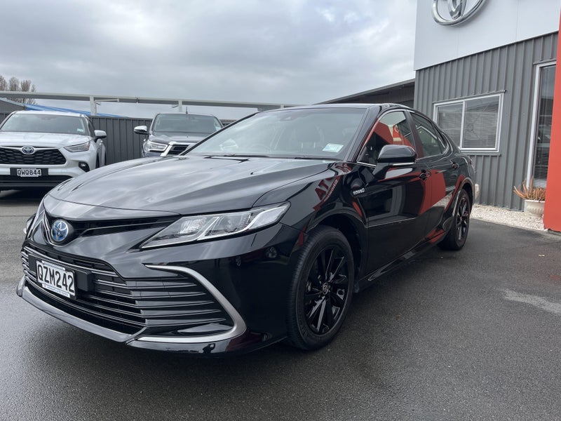 2024 Toyota Camry GX 2.5P Hybrid FWD Automatic... image 3