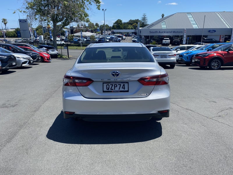 2024 Toyota Camry GX 2.5P Hybrid Sedan image 4