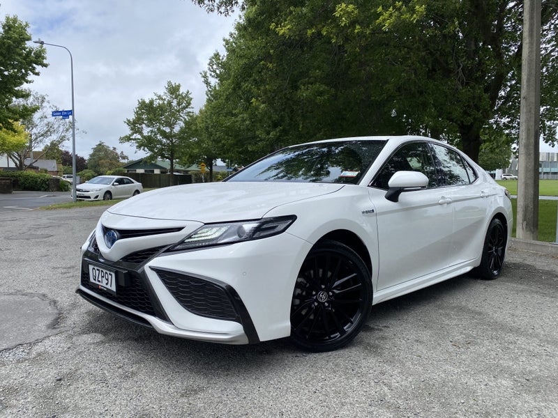 2024 Toyota Camry SX 2.5P HEV image 3