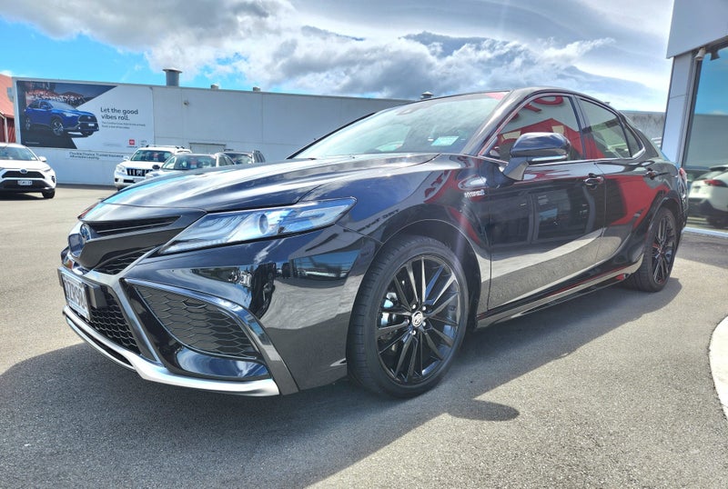 2024 Toyota Camry SX 2.5P Hybrid Automatic Sedan image 3