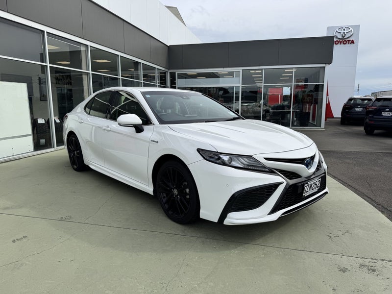 2024 Toyota Camry SX 2.5P Hybrid FWD Automatic... image 3