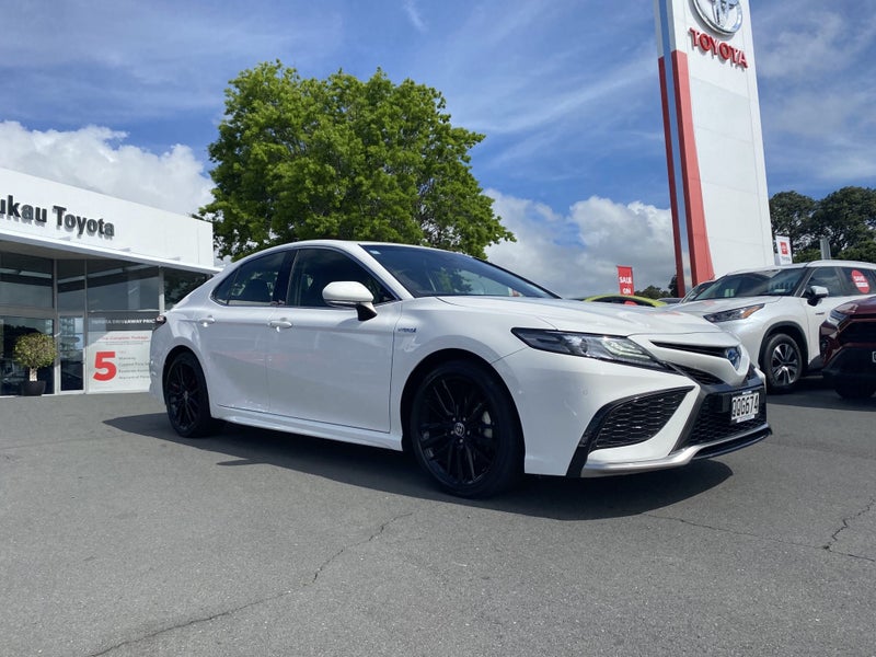 2024 Toyota Camry SX 2.5P Hybrid Sedan image 1