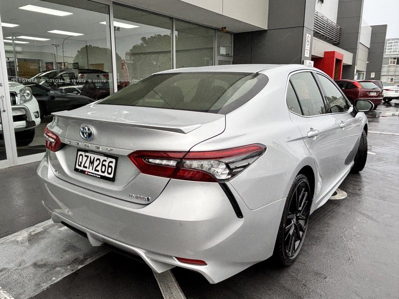 2024 Toyota Camry SX 2.5P HYBRID SPACIOUS SEDAN image 3