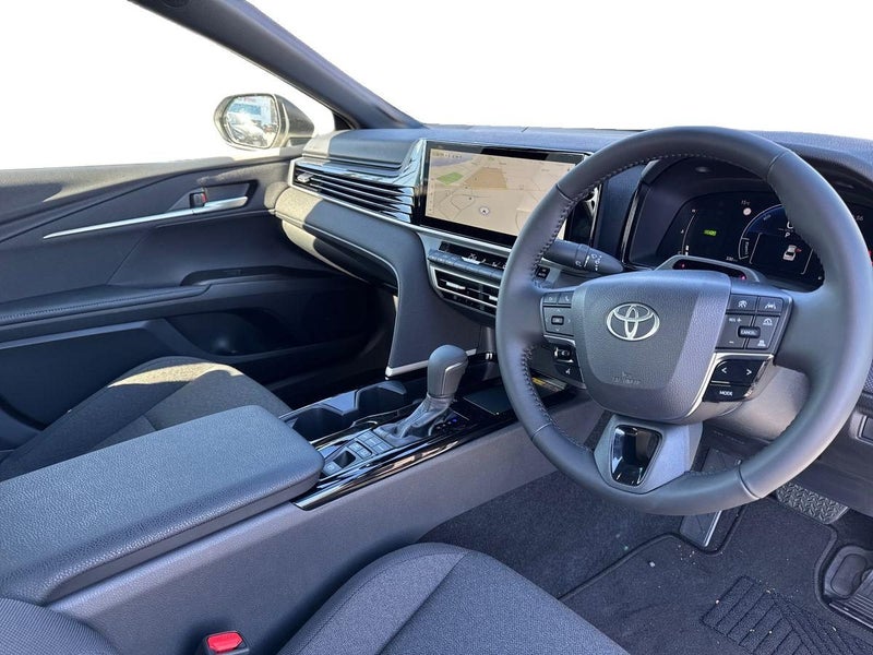 2024 Toyota Camry SX 2.5Petrol Hybrid. image 4