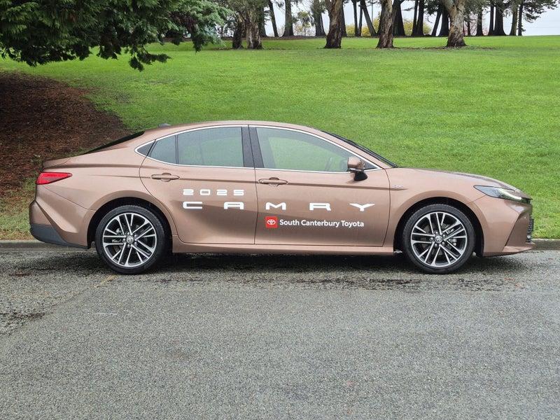2024 Toyota Camry ZR 2.5P HEV ECVT FWD SD/4D/5S image 3