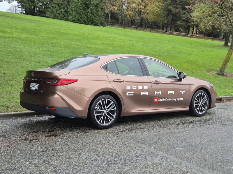 2024 Toyota Camry ZR 2.5P HEV ECVT FWD SD/4D/5S image 4