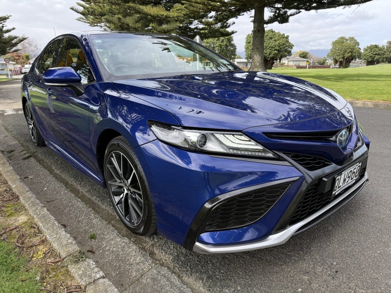 2024 Toyota Camry ZR 2.5P Hybrid FWD Automatic... image 5