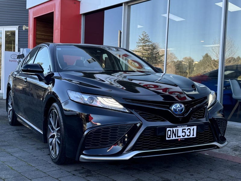 2024 Toyota Camry ZR Sedan 2.5 Petrol HYBRID image 2