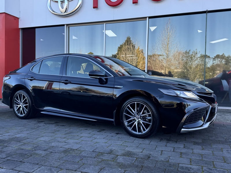 2024 Toyota Camry ZR Sedan 2.5 Petrol HYBRID image 5