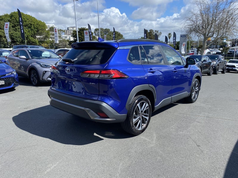 2024 Toyota Corolla Cross Cross 1.8 Hybrid Z 2W... image 2