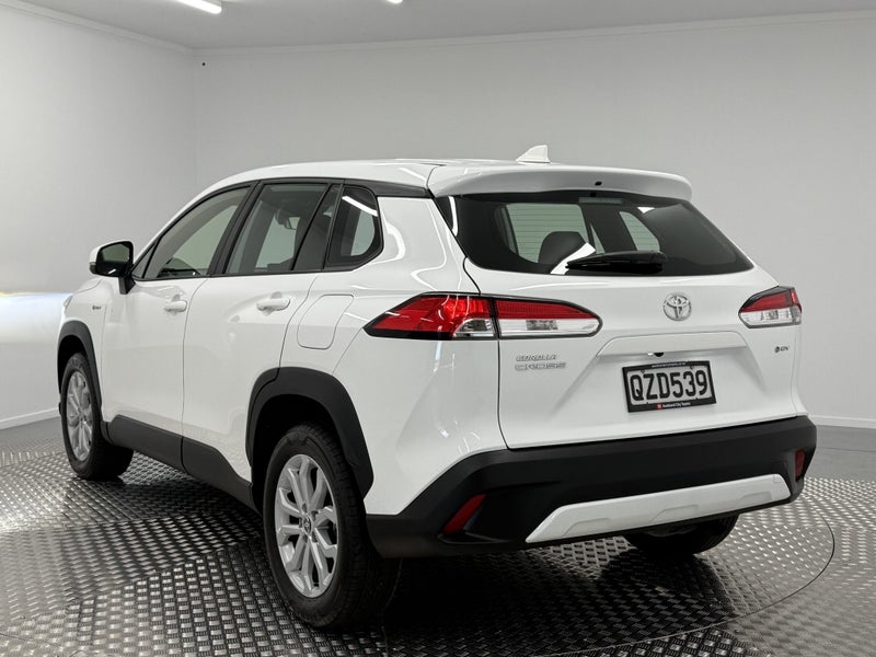 2024 Toyota Corolla Cross Cross GX 2.0 Hybrid image 2