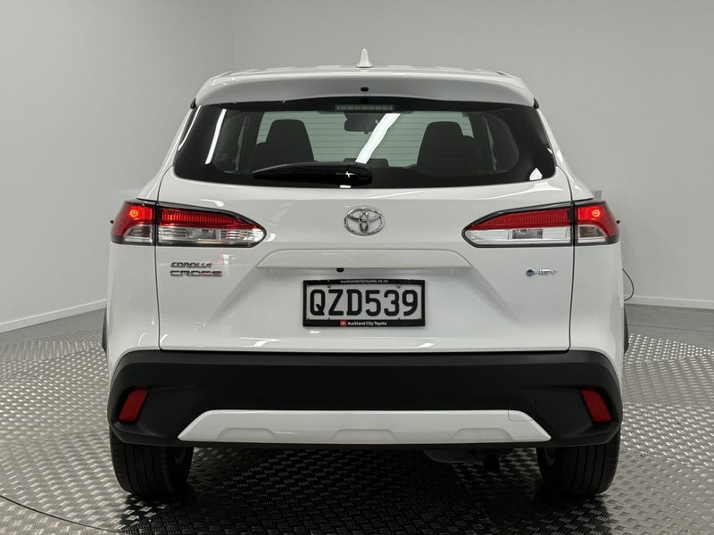 2024 Toyota Corolla Cross Cross GX 2.0 Hybrid image 5