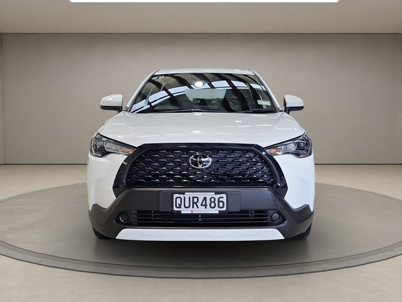 2024 Toyota Corolla Cross Cross GX 2.0L Hybrid... image 2