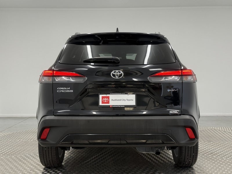 2024 Toyota Corolla Cross Cross GXL 2.0 Hybrid image 4