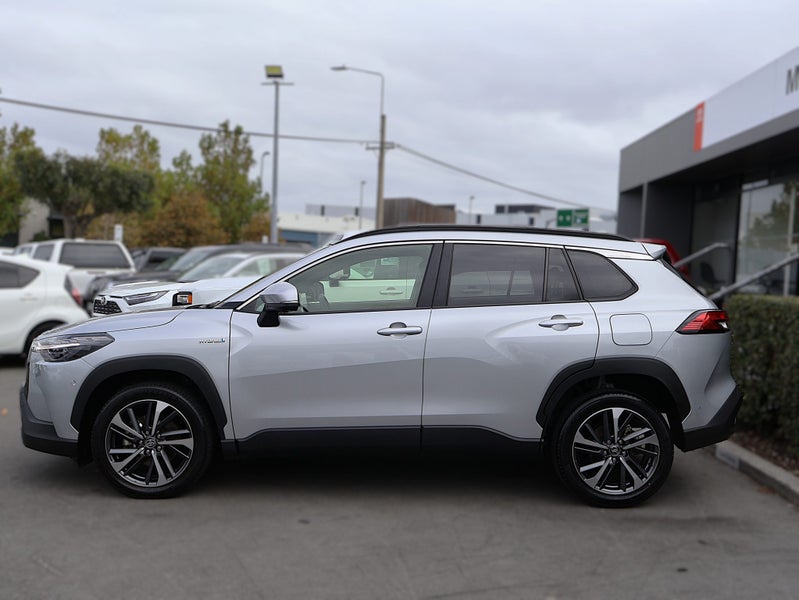 2024 Toyota Corolla Cross Cross Limited HYBRID... image 4